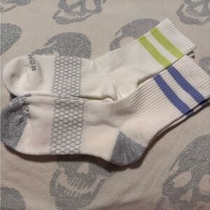 Bombas half crew Socks 2 pairs size large NWOT